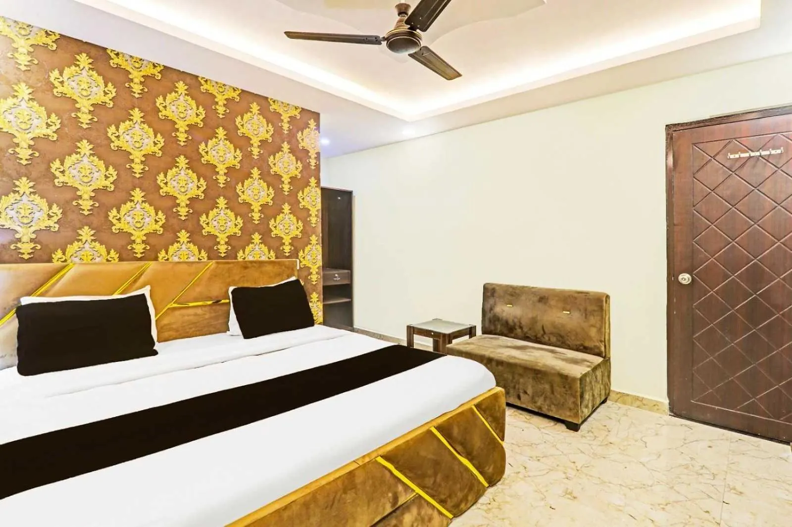 Hotel O Iit Varanasi Formerly Shree Gopal Upwan