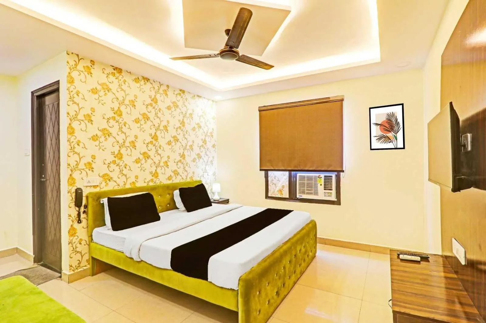Hotel O Iit Varanasi Formerly Shree Gopal Upwan